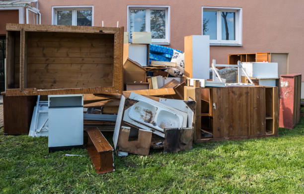 Best Junk Hauling Services  in Wellsville, MO